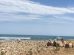 Plage occupée.